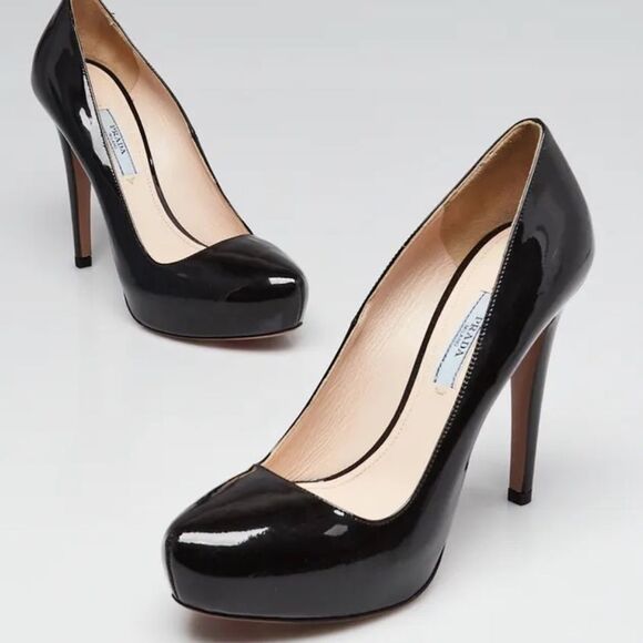 NEW Prada Black Patent Leather Platform Pump, 7.5 - Picture 2 of 3